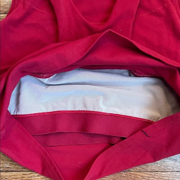 Athleta Bold Red Crop Top - Picture 5 of 5